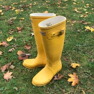 Hunter Tall Rain Boots